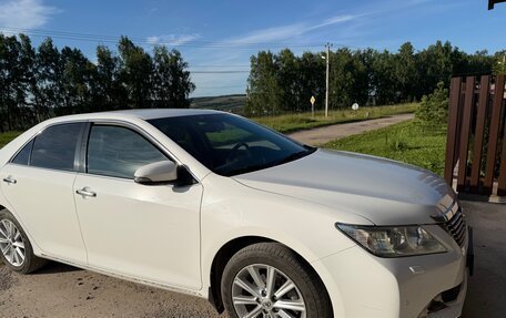Toyota Camry, 2013 год, 1 950 000 рублей, 2 фотография