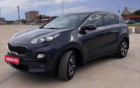 KIA Sportage IV рестайлинг, 2021 год, 2 350 000 рублей, 2 фотография