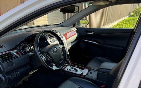 Toyota Camry, 2013 год, 1 950 000 рублей, 4 фотография
