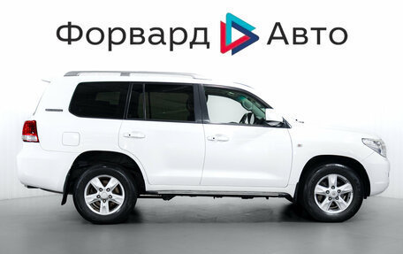 Toyota Land Cruiser 200, 2011 год, 2 790 000 рублей, 8 фотография