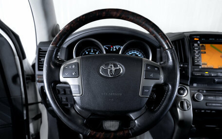 Toyota Land Cruiser 200, 2011 год, 2 790 000 рублей, 16 фотография