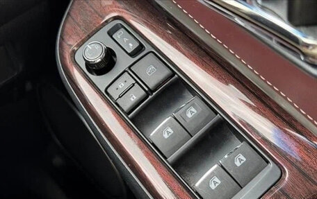 Toyota Harrier, 2015 год, 1 900 666 рублей, 12 фотография