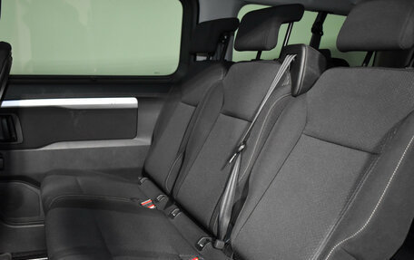 Peugeot Traveller I, 2020 год, 2 990 000 рублей, 13 фотография