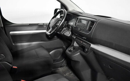 Peugeot Traveller I, 2020 год, 2 990 000 рублей, 14 фотография