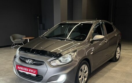 Hyundai Solaris II рестайлинг, 2012 год, 715 000 рублей, 2 фотография
