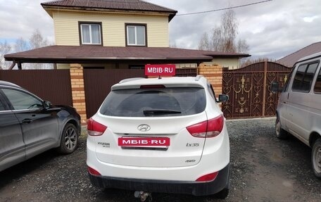 Hyundai ix35 I рестайлинг, 2012 год, 1 000 000 рублей, 3 фотография
