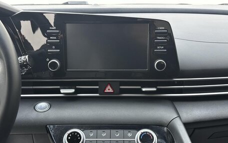 Hyundai Elantra, 2022 год, 1 380 000 рублей, 13 фотография
