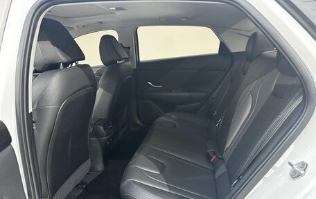 Hyundai Elantra, 2022 год, 1 380 000 рублей, 10 фотография