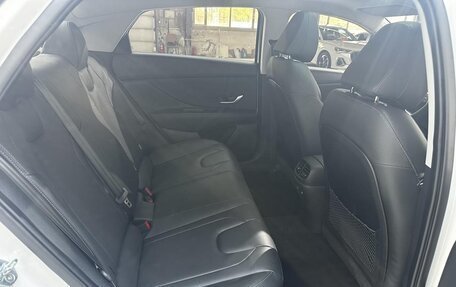 Hyundai Elantra, 2022 год, 1 380 000 рублей, 11 фотография