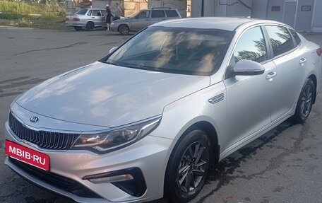 KIA Optima IV, 2019 год, 1 850 000 рублей, 2 фотография