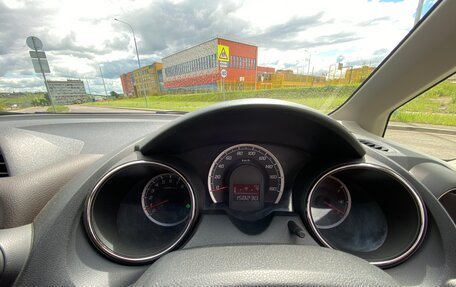 Honda Fit Shuttle I рестайлинг, 2011 год, 1 050 000 рублей, 23 фотография
