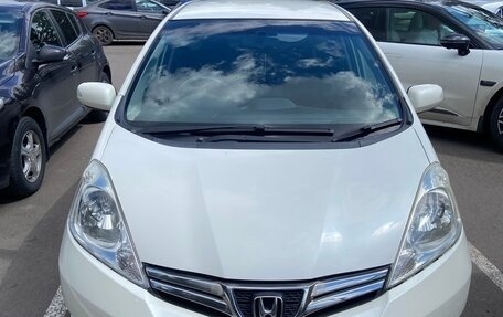 Honda Fit Shuttle I рестайлинг, 2011 год, 1 050 000 рублей, 32 фотография