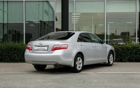 Toyota Camry, 2010 год, 1 000 000 рублей, 2 фотография
