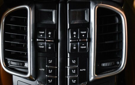 Porsche Cayenne III, 2012 год, 2 499 000 рублей, 28 фотография