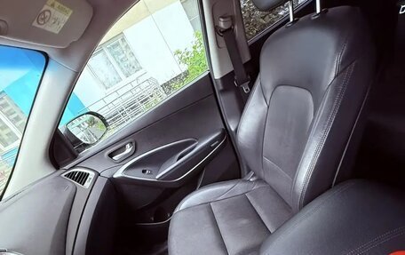 Hyundai Santa Fe III рестайлинг, 2017 год, 2 350 000 рублей, 3 фотография