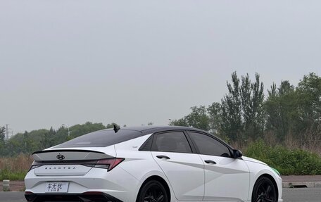 Hyundai Elantra, 2022 год, 1 330 000 рублей, 5 фотография