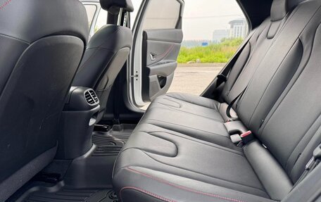 Hyundai Elantra, 2022 год, 1 330 000 рублей, 11 фотография
