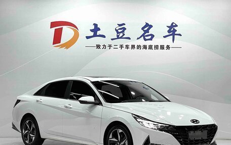 Hyundai Elantra, 2022 год, 1 300 000 рублей, 3 фотография
