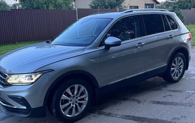 Volkswagen Tiguan II, 2021 год, 4 250 000 рублей, 1 фотография