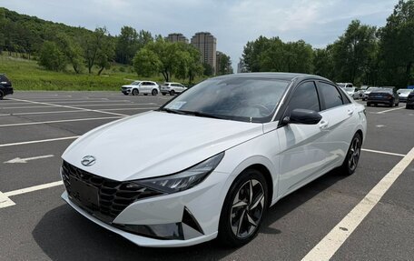 Hyundai Elantra, 2022 год, 1 350 000 рублей, 1 фотография