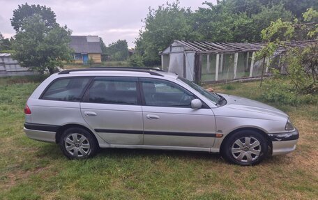 Toyota Avensis III рестайлинг, 2001 год, 310 000 рублей, 3 фотография