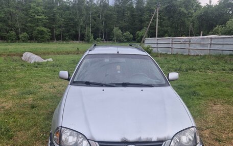 Toyota Avensis III рестайлинг, 2001 год, 310 000 рублей, 4 фотография