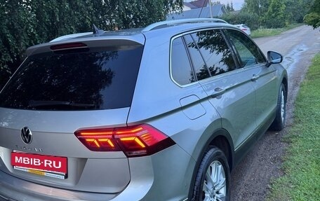 Volkswagen Tiguan II, 2021 год, 4 250 000 рублей, 5 фотография
