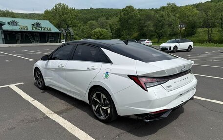 Hyundai Elantra, 2022 год, 1 350 000 рублей, 6 фотография