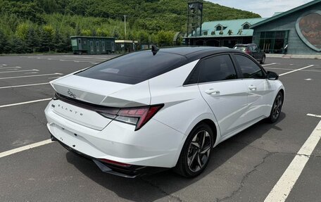 Hyundai Elantra, 2022 год, 1 350 000 рублей, 4 фотография