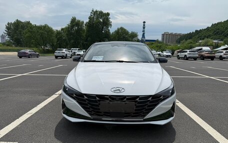Hyundai Elantra, 2022 год, 1 350 000 рублей, 2 фотография