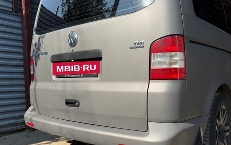 Volkswagen Transporter T5 рестайлинг, 2011 год, 1 750 000 рублей, 3 фотография