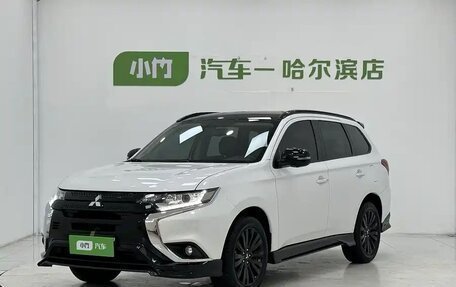 Mitsubishi Outlander III рестайлинг 3, 2022 год, 1 680 005 рублей, 1 фотография