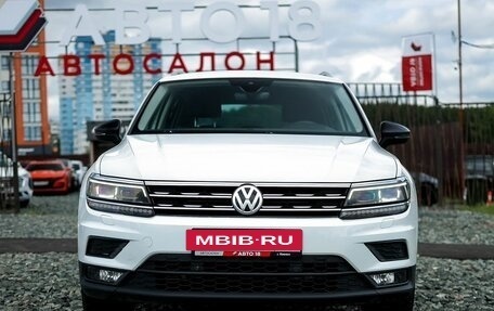 Volkswagen Tiguan II, 2019 год, 2 599 000 рублей, 3 фотография
