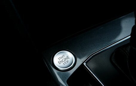 Volkswagen Tiguan II, 2019 год, 2 599 000 рублей, 25 фотография