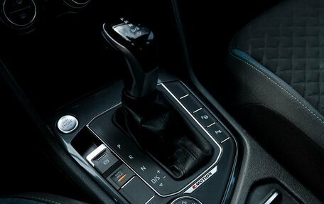 Volkswagen Tiguan II, 2019 год, 2 599 000 рублей, 26 фотография