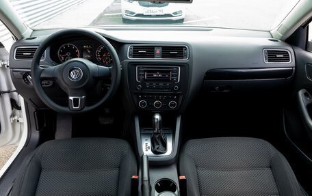 Volkswagen Jetta VI, 2014 год, 1 095 000 рублей, 16 фотография