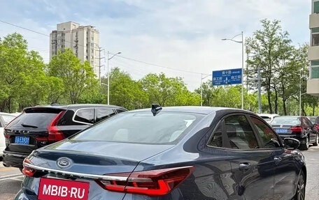 Ford Escort, 2022 год, 1 100 000 рублей, 4 фотография