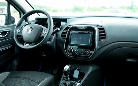 Renault Kaptur I рестайлинг, 2018 год, 1 780 000 рублей, 10 фотография