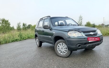 Chevrolet Niva I рестайлинг, 2012 год, 460 000 рублей, 2 фотография