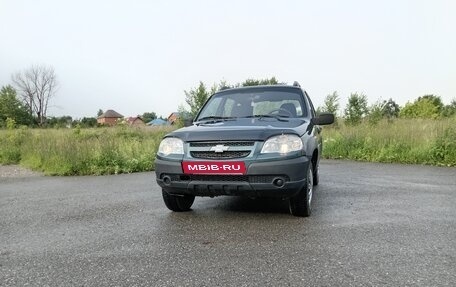 Chevrolet Niva I рестайлинг, 2012 год, 460 000 рублей, 3 фотография
