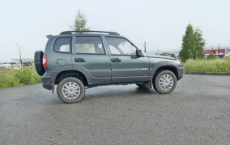 Chevrolet Niva I рестайлинг, 2012 год, 460 000 рублей, 8 фотография