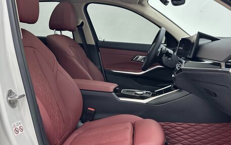 BMW 3 серия, 2023 год, 3 250 000 рублей, 10 фотография