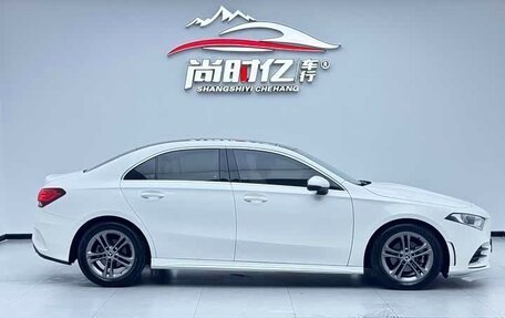 Mercedes-Benz A-Класс, 2021 год, 1 426 000 рублей, 10 фотография