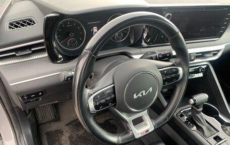 KIA K5, 2021 год, 2 400 000 рублей, 13 фотография