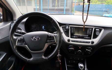 Hyundai Solaris II рестайлинг, 2019 год, 1 450 000 рублей, 8 фотография