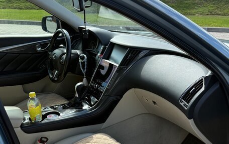Infiniti Q50 I рестайлинг, 2014 год, 1 700 000 рублей, 10 фотография