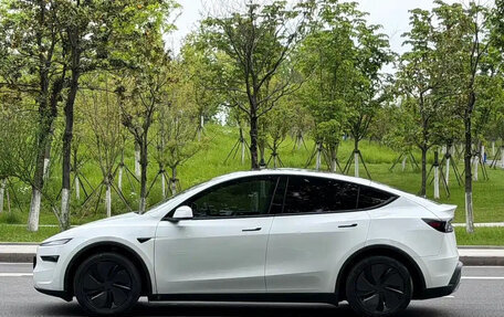 Tesla Model Y I, 2026 год, 6 200 000 рублей, 10 фотография