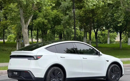 Tesla Model Y I, 2026 год, 6 200 000 рублей, 4 фотография