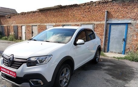 Renault Logan II, 2020 год, 1 250 000 рублей, 2 фотография