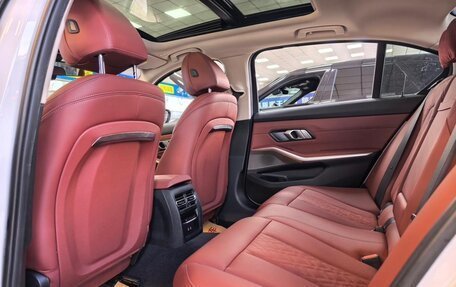 BMW 3 серия, 2023 год, 2 900 000 рублей, 10 фотография